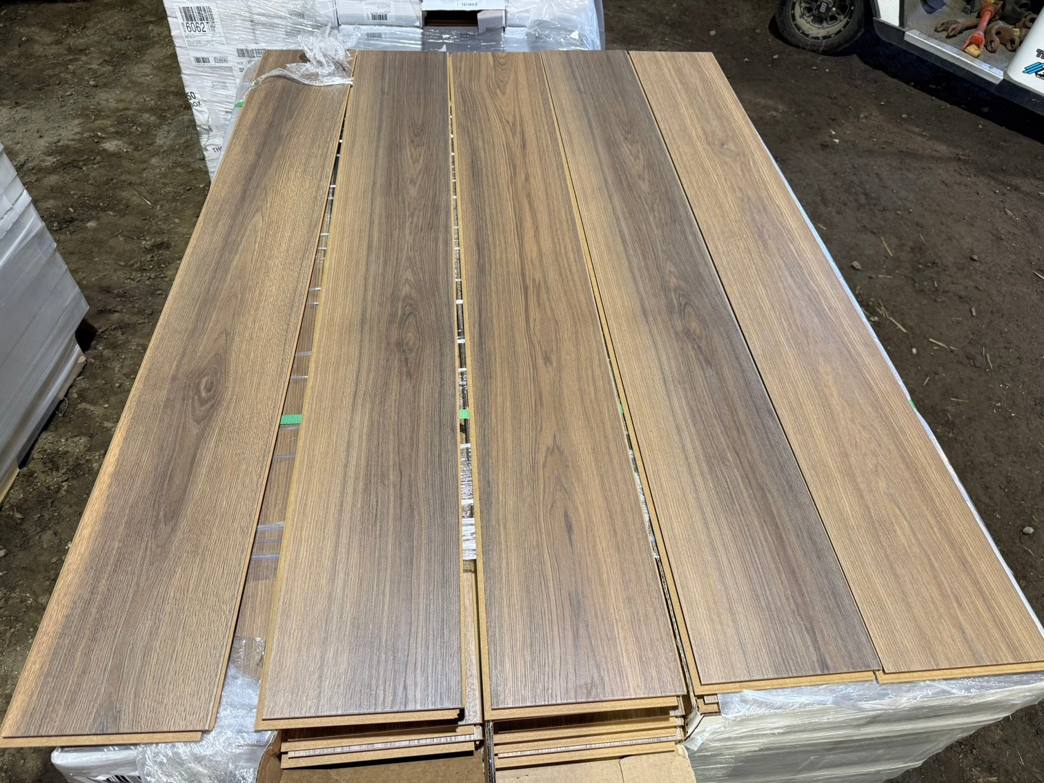 19 Pallets of Laminate Click Plank Flooring: #6