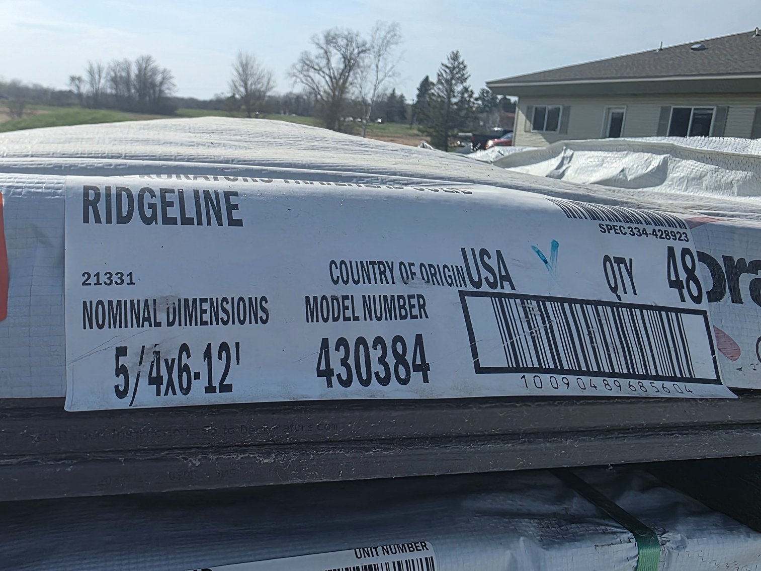 Solid & Slotted Composite Deck Boards: 16', 12' (160600)