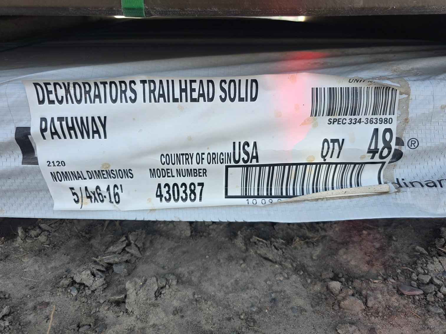 Solid & Slotted Composite Deck Boards: 16', 12' (160600)