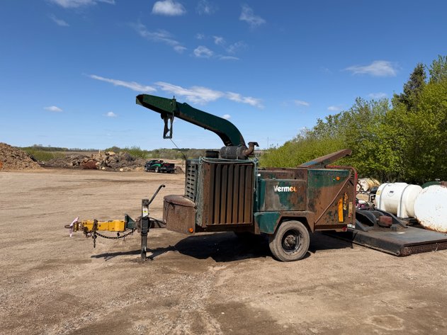 Image for Surplus Equipment to Ongoing Operations: 2009 Ford F550 Pick Up, Fuel Tanks