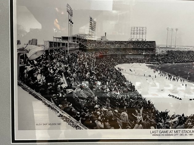 Image for Twins & Sports Memorabilia, Garden Décor & Holiday Décor