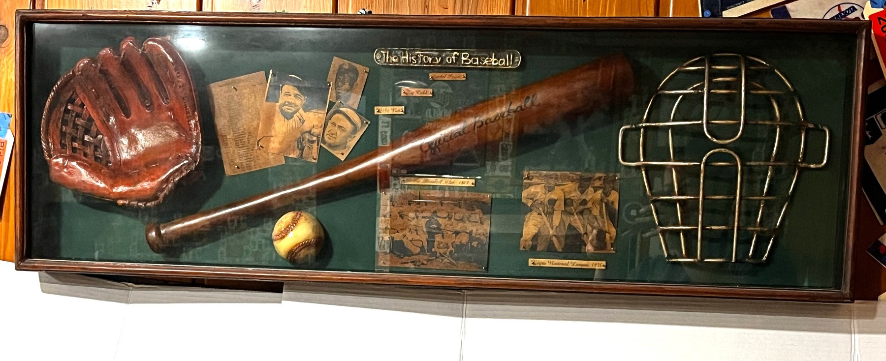 Twins & Sports Memorabilia, Garden Décor & Holiday Décor