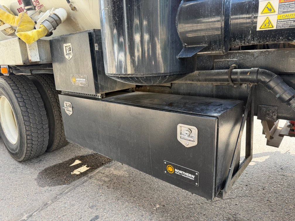 Opening Soon: 2010 Mack GapVax MC1209 Vacuum Truck