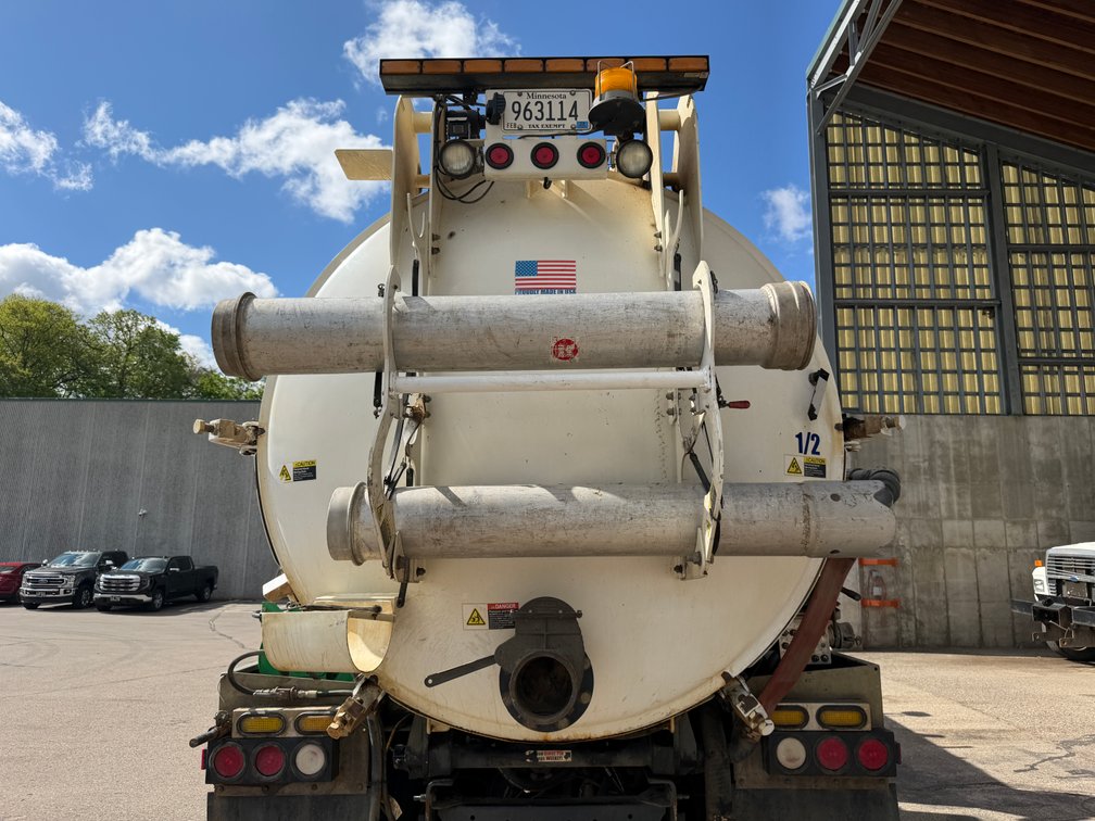 Opening Soon: 2010 Mack GapVax MC1209 Vacuum Truck