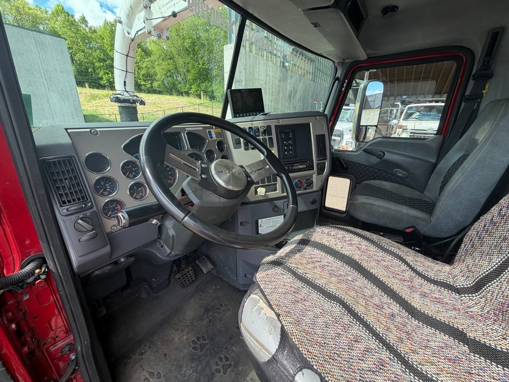 Opening Soon: 2010 Mack GapVax MC1209 Vacuum Truck