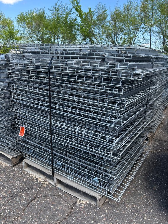 Pallet Racking Surplus: Uprights, Crossmembers and Grates
