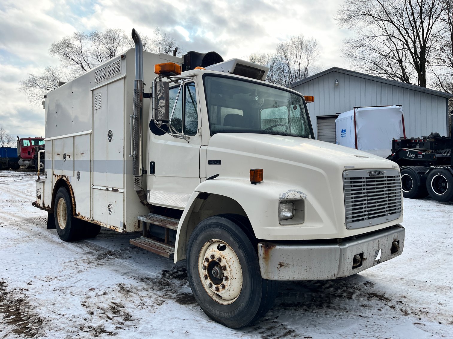 1998 International Paystar 5000, J Craft 18' Aluminum Dump Box & Equipment (132891)