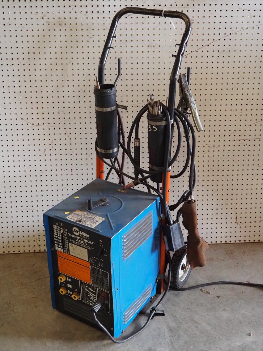 January Consignment: Construction, Masonry, Tools, Art Work & More (131853)