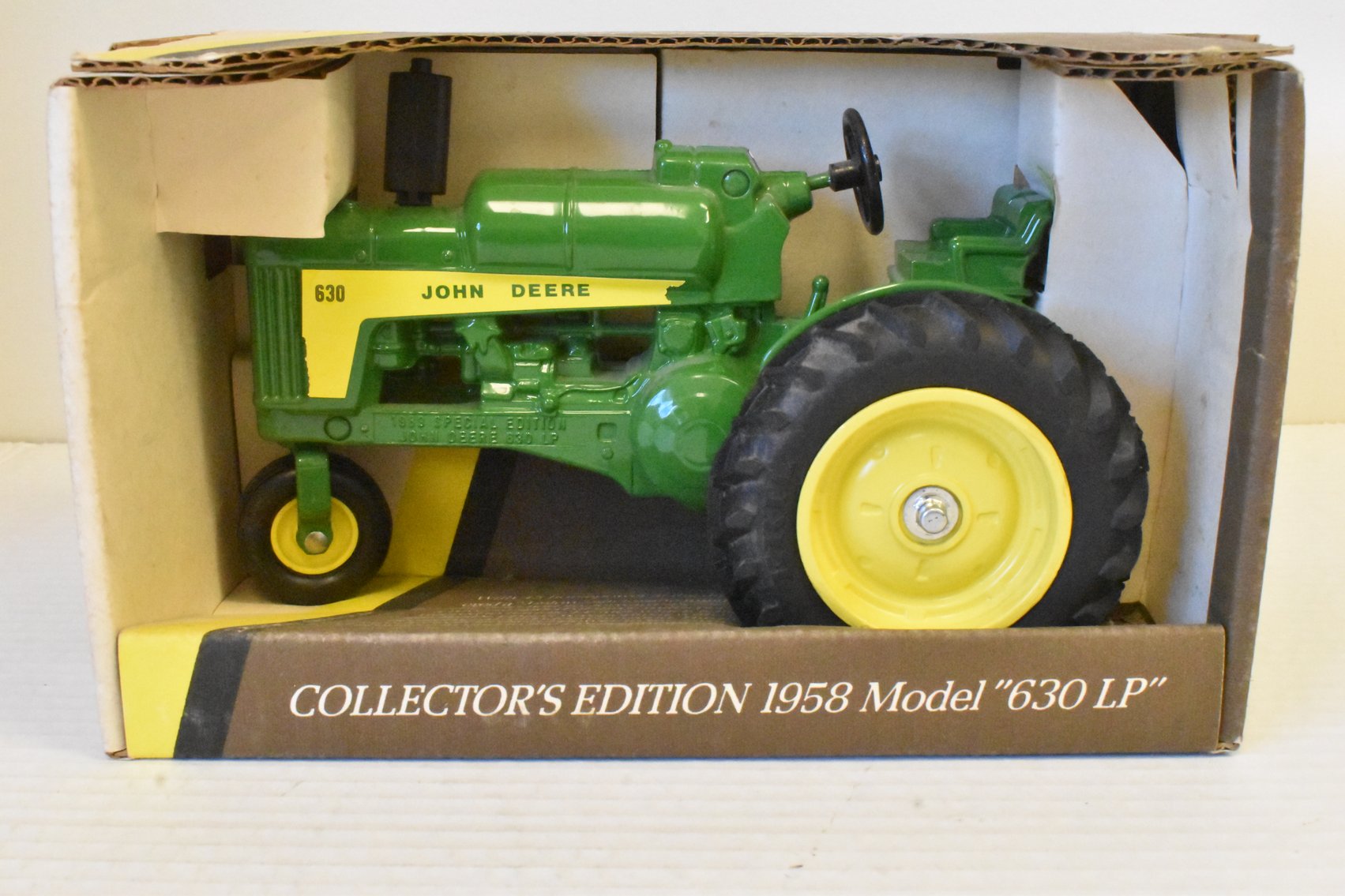 Ammo, Silver Certificates, Coins, Collectible Toys, Chests & Steins  (137921)