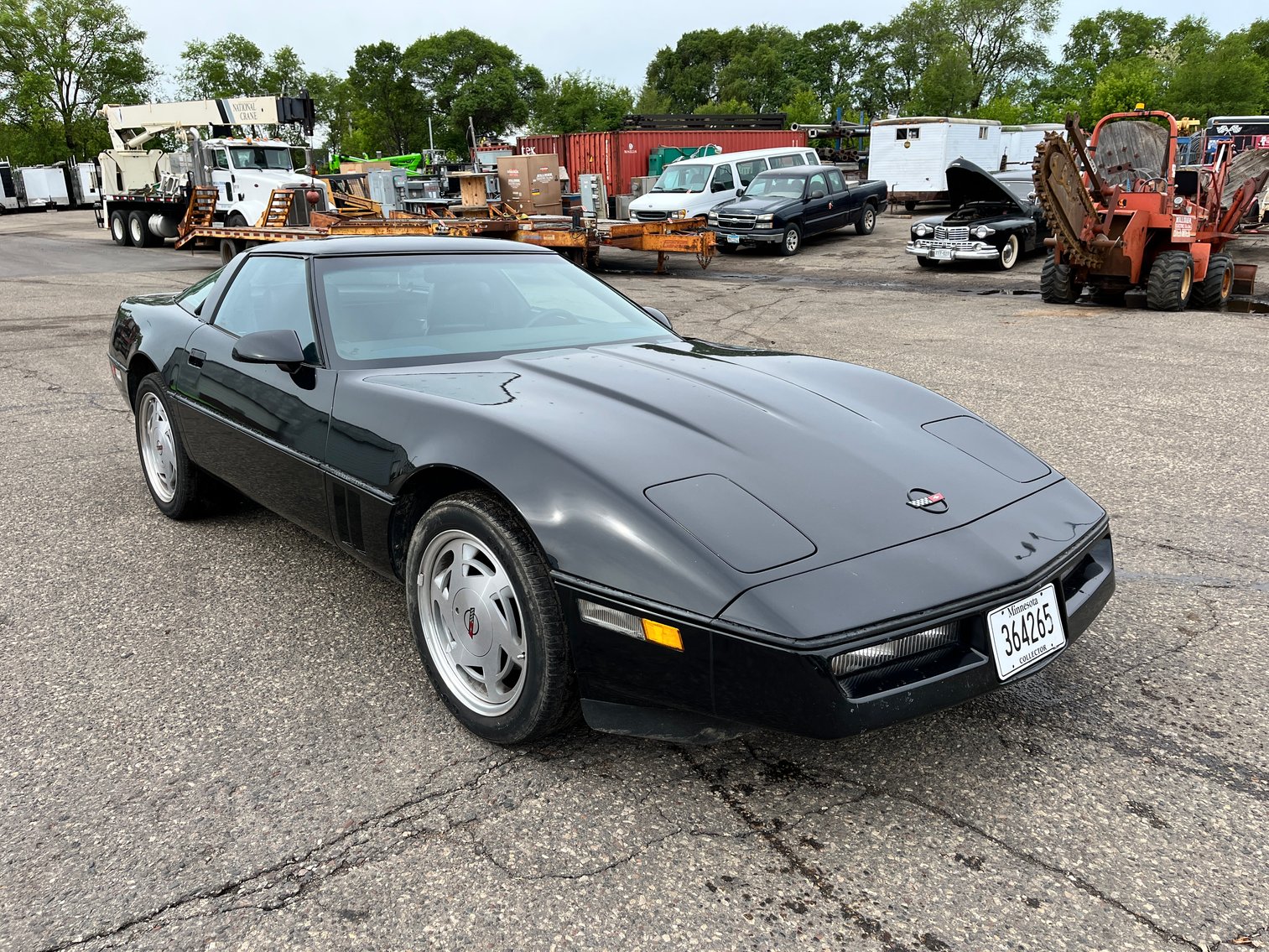 1947 Lincoln Continental & 1989 Chevrolet Corvette (142024)