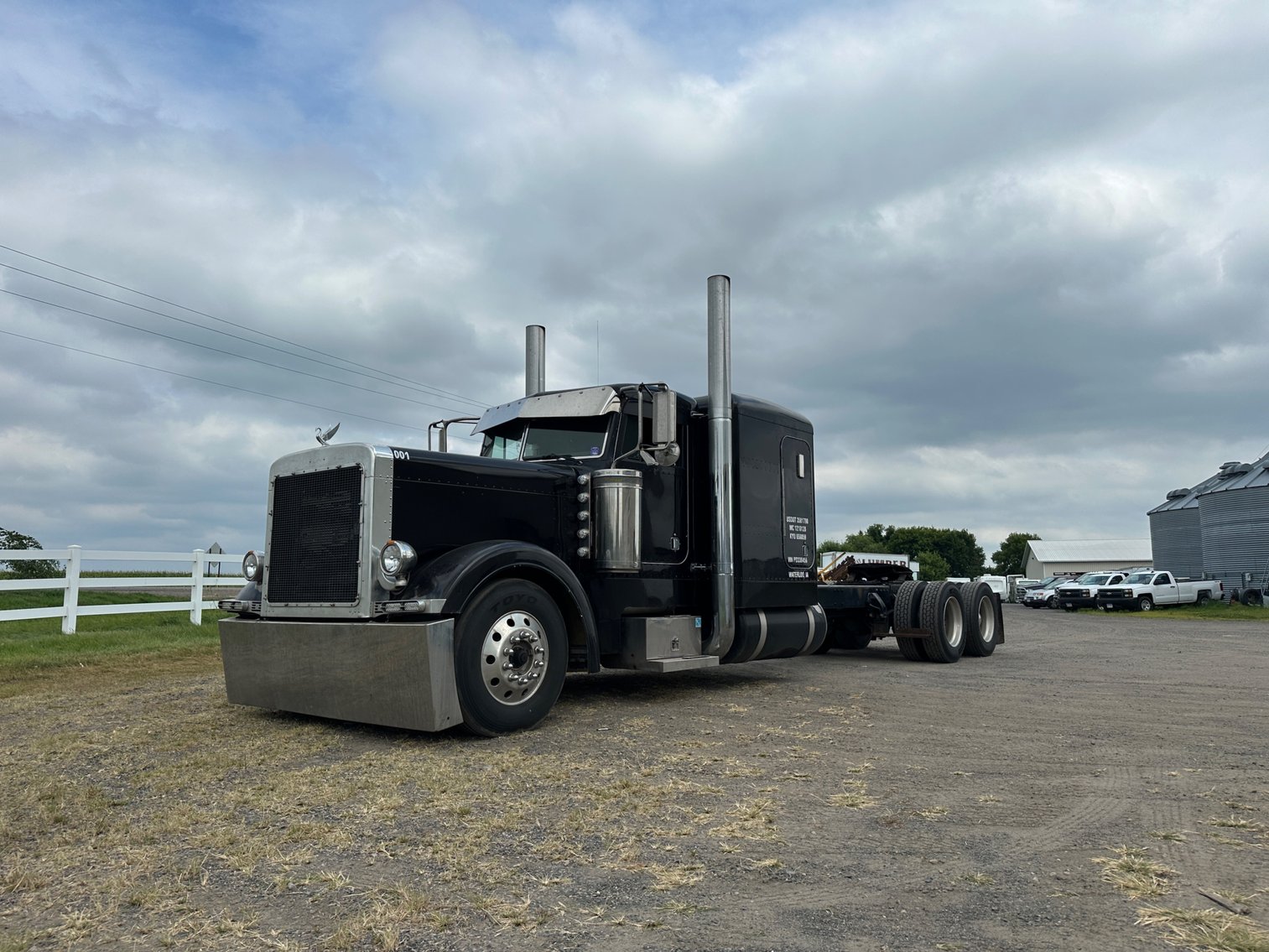 1993 Peterbilt 379 Semi (146098)