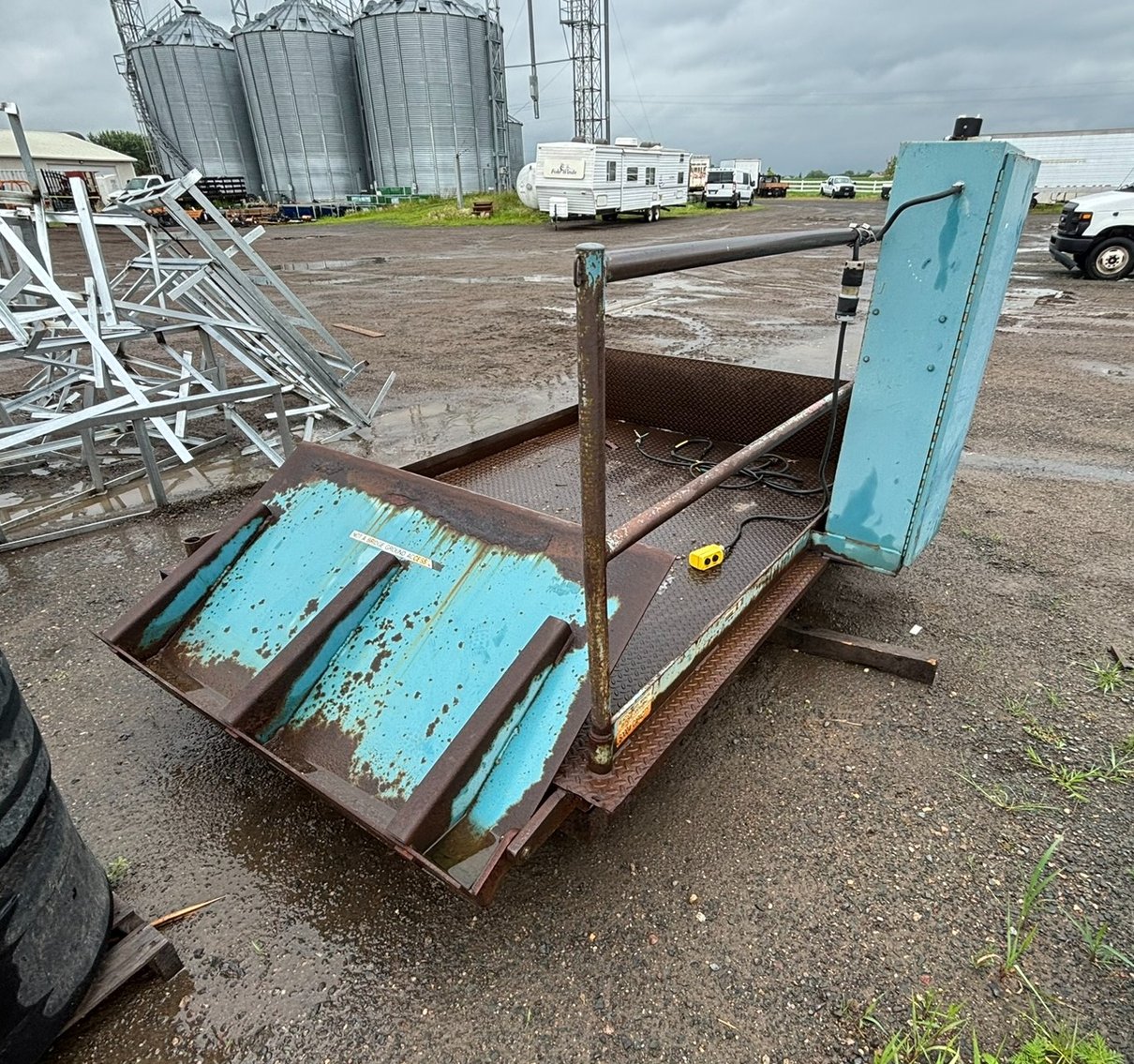 Multi-Party Auction: Business Equipment, Vehicles & Collectibles (143677)
