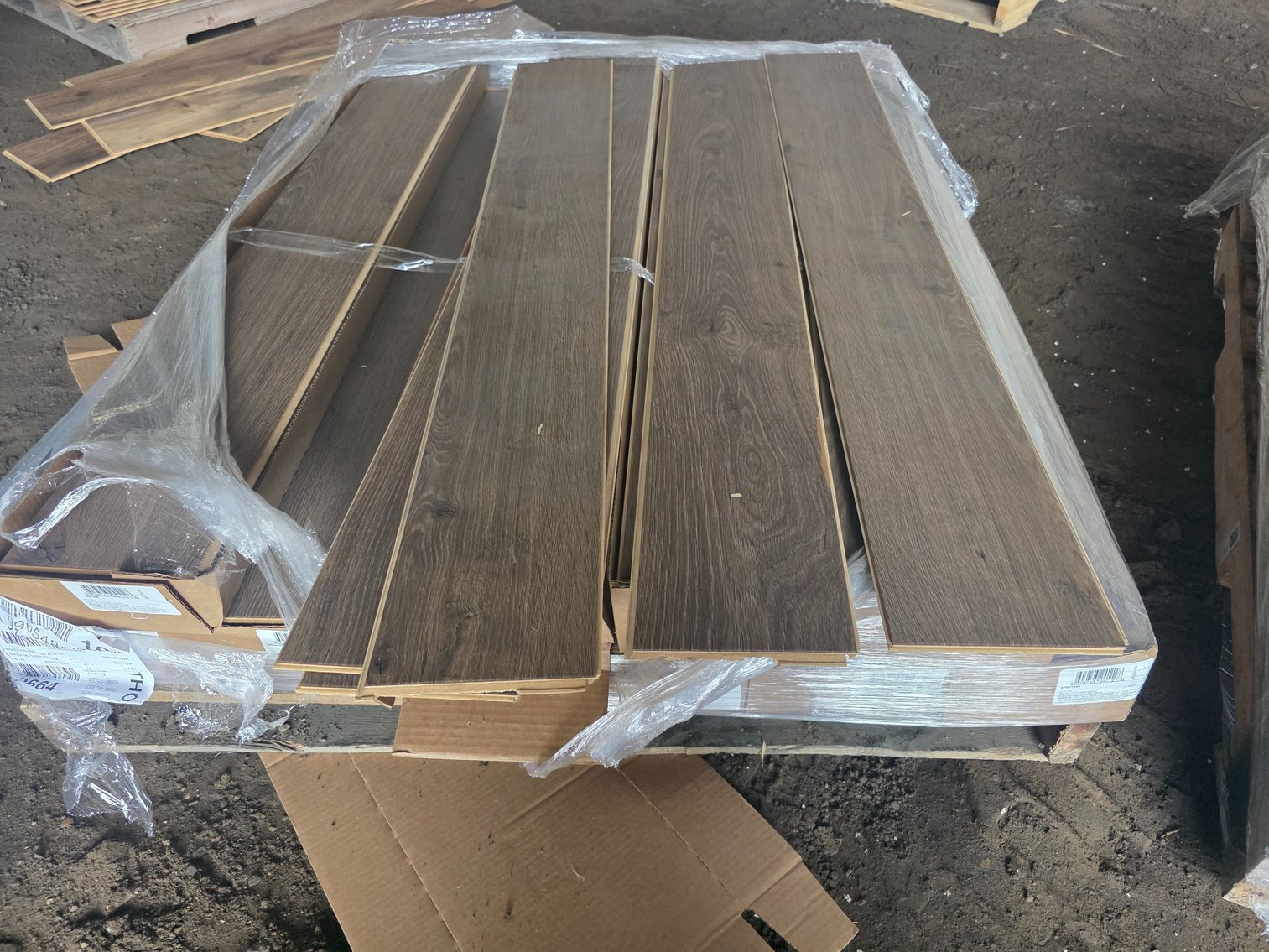 Water Resistant Click Plank Flooring, Over 7,500 Sq Ft (147425)