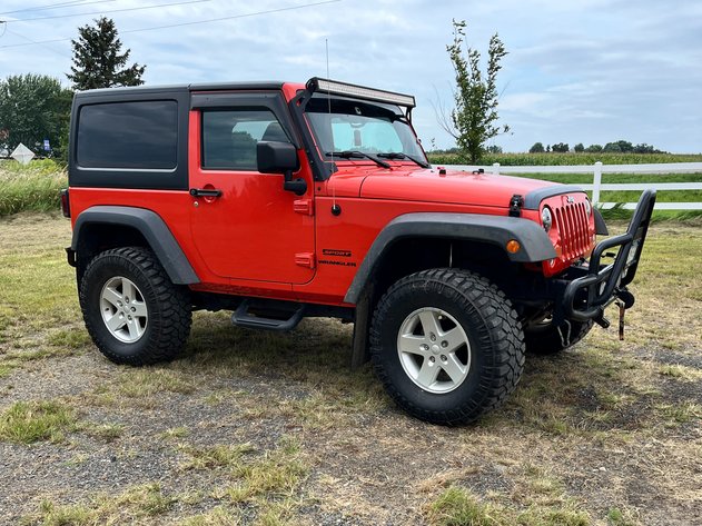 Image for 2015 Jeep Wrangler Sport & 2014 Jeep Wrangler Polar Edition (130550)