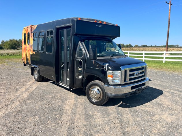 Image for (3) Transit Vans/Buses, (3) Jeep Wranglers, Storage Buildings, Tool Boxes & More! (149662)