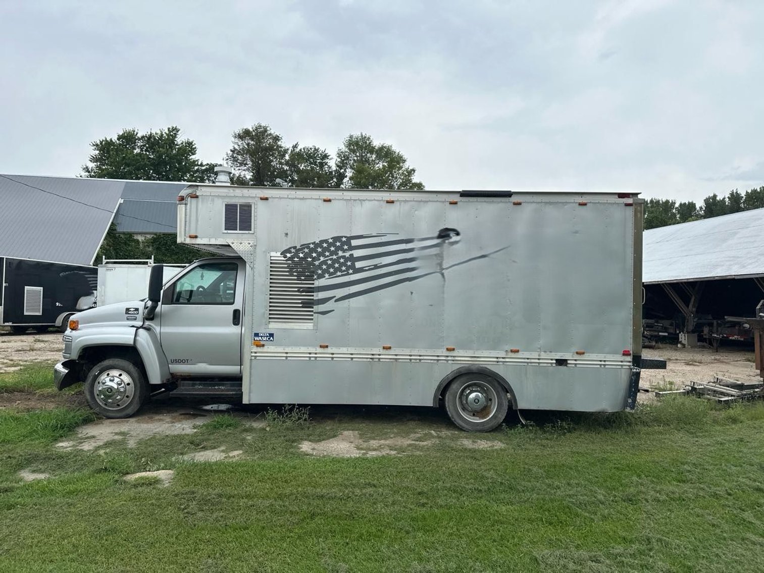 2004 Chevrolet 4500 Van Body With Spray Foam Unit (150322)