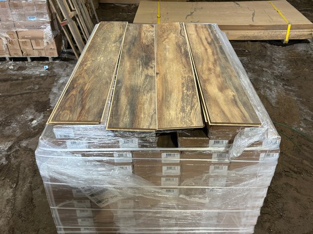 Image for Water Resistant Click Plank Flooring, Over 13,000 Sq Ft (149981)