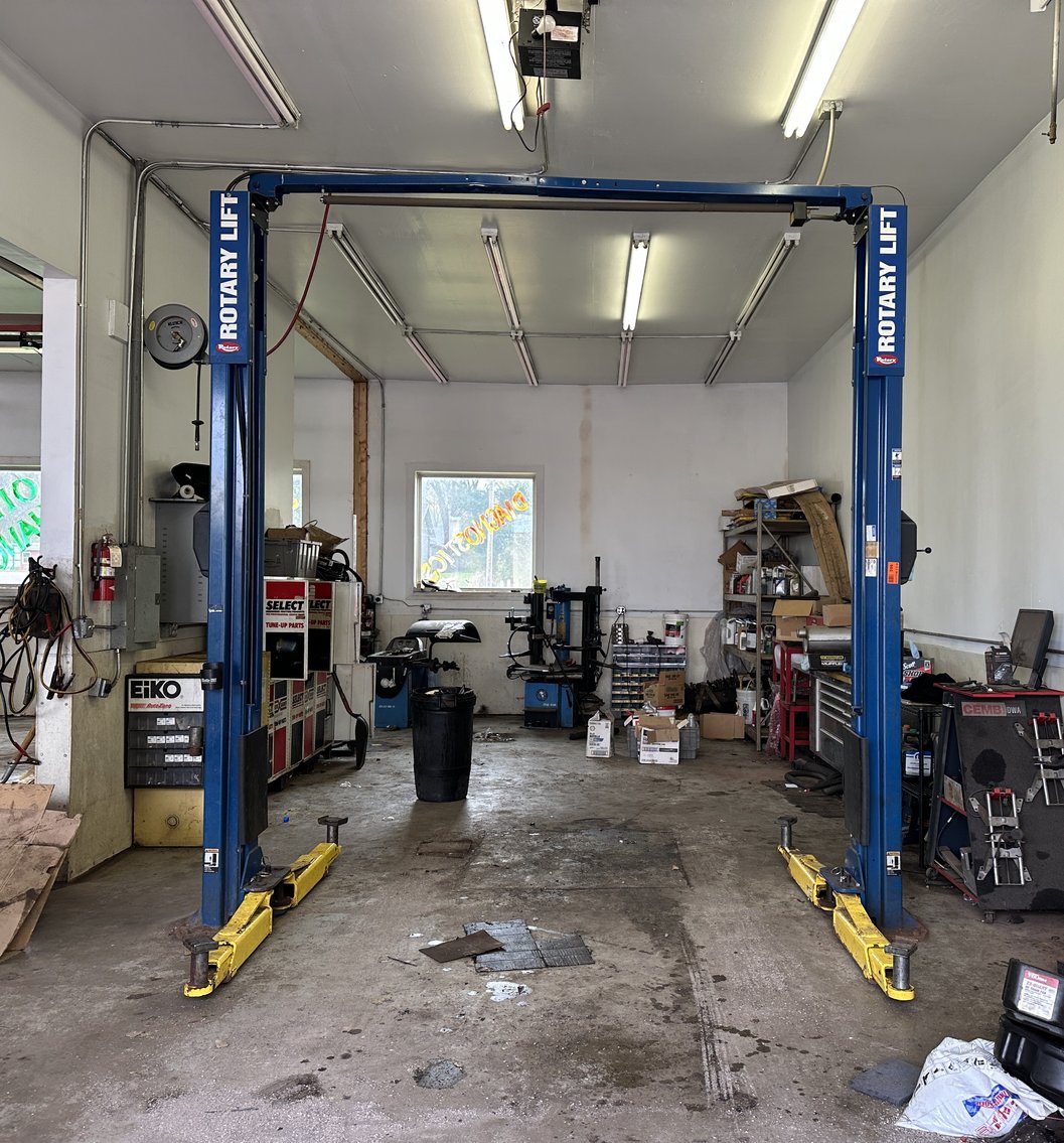 Automotive Shop Complete Liquidation (151126)