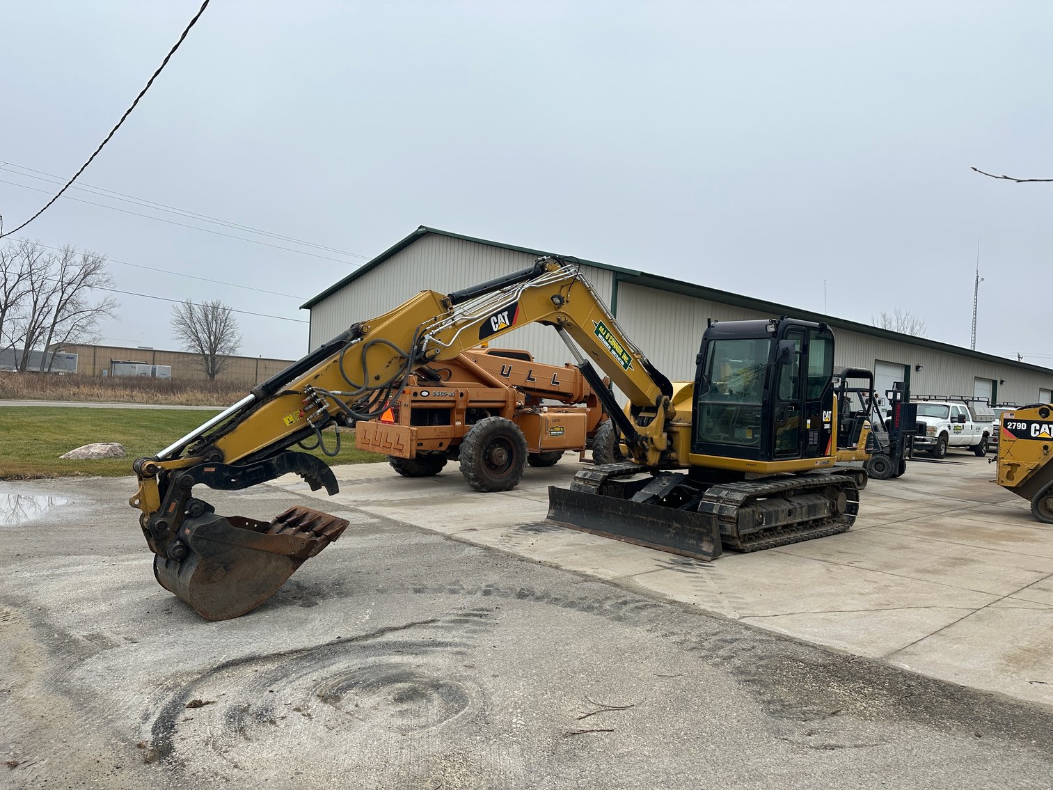 Construction Equipment Surplus to Ongoing Operations (152663)