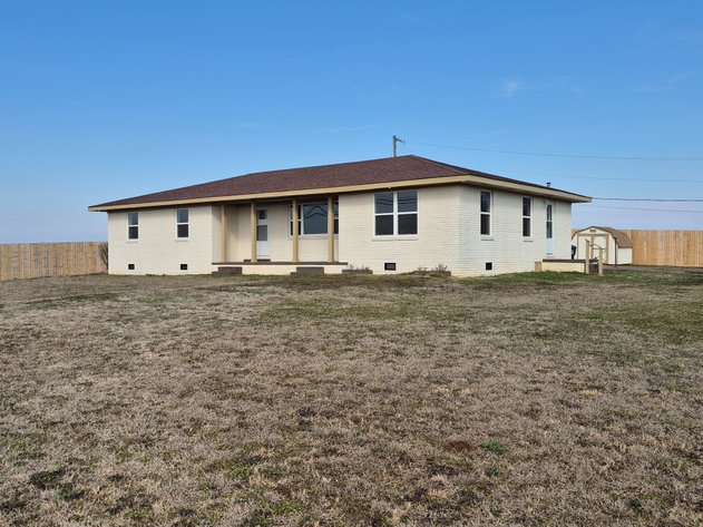 Image for 3 Bed 2 Bath house on 1+/- ac in Tuscumbia