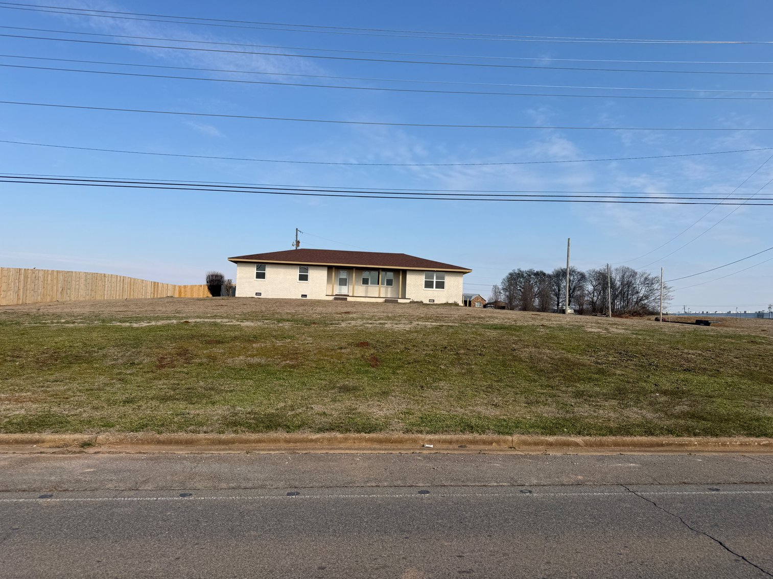 Image for 3 Bed 2 Bath house on 1+/- ac in Tuscumbia