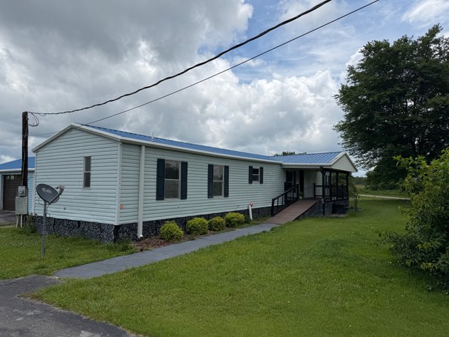 Image for Online Auction!  3 Bedroom, 2 Bath Mobile Home On 3.6 Acres+/- In Winston County, AL!