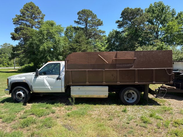Image for Business Liquidation - Lawn Service Equipment