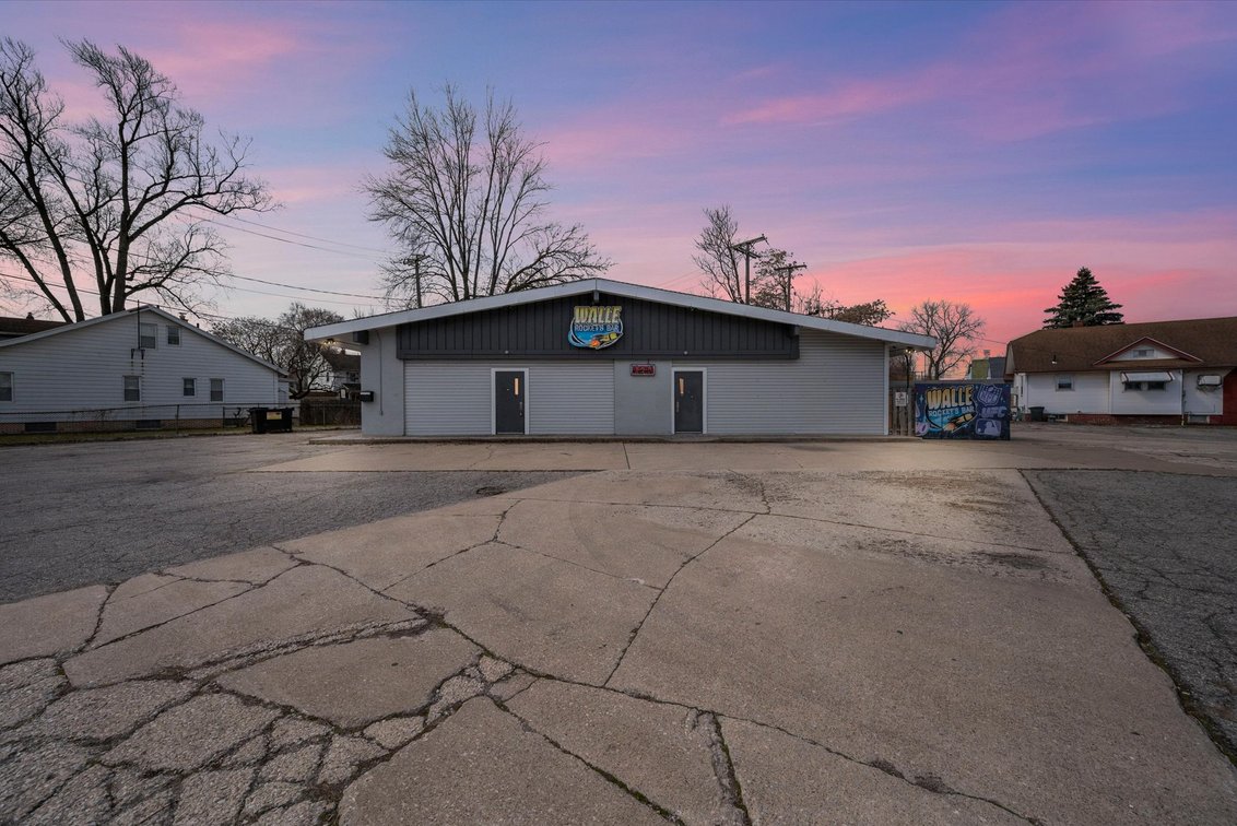 Image for FOR SALE: 1901 W Sylvania Ave Toledo, OH 43613