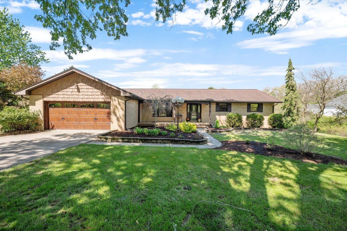 Image for Online Auction 16+ Acre Horse Farm 5691 County Rd. 1-2 Swanton, OH 43558
