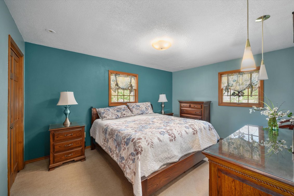 Image for Online Auction 16+ Acre Horse Farm 5691 County Rd. 1-2 Swanton, OH 43558