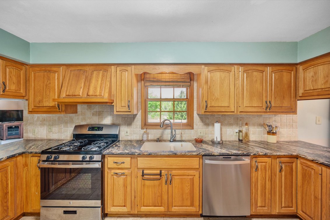 Image for Online Auction 16+ Acre Horse Farm 5691 County Rd. 1-2 Swanton, OH 43558
