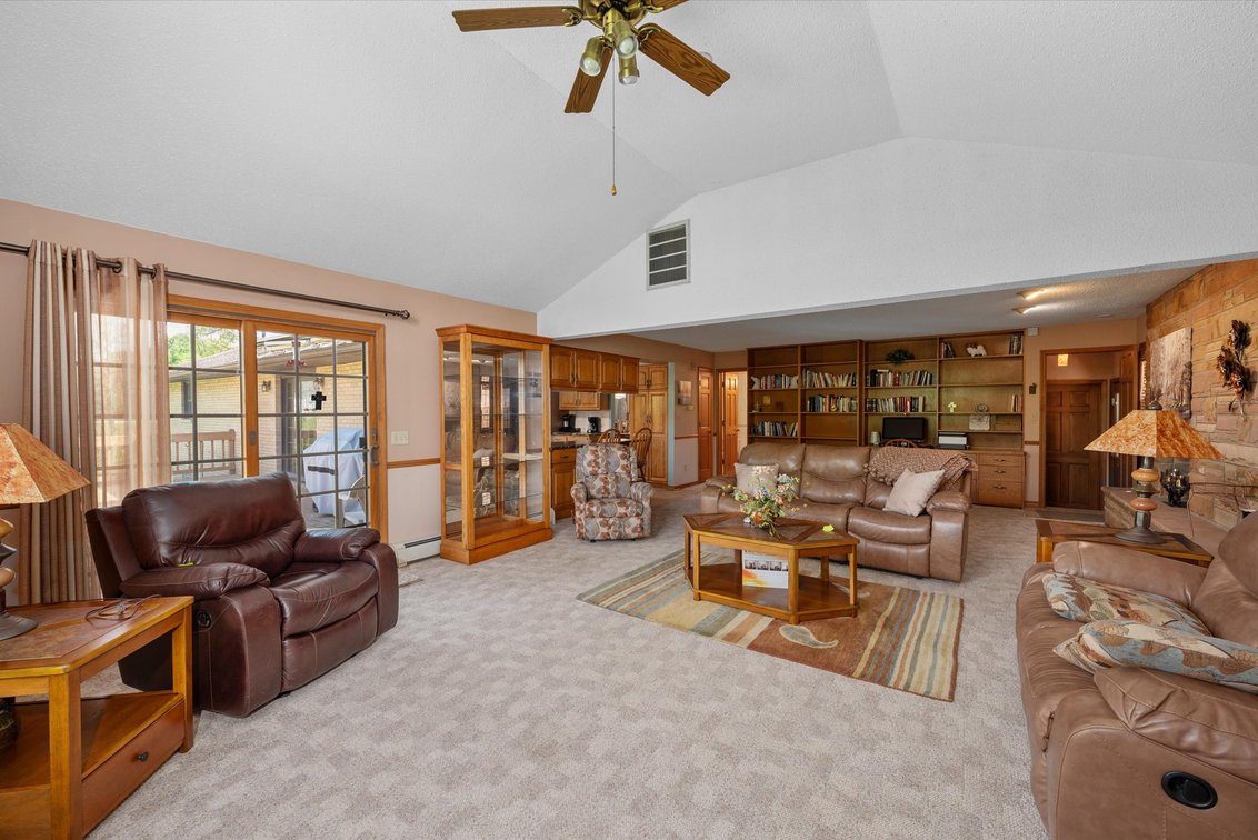 Image for Online Auction 16+ Acre Horse Farm 5691 County Rd. 1-2 Swanton, OH 43558