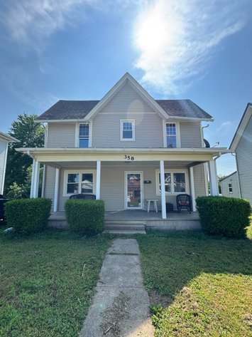 4 bed, 2 bath home on N 8th St