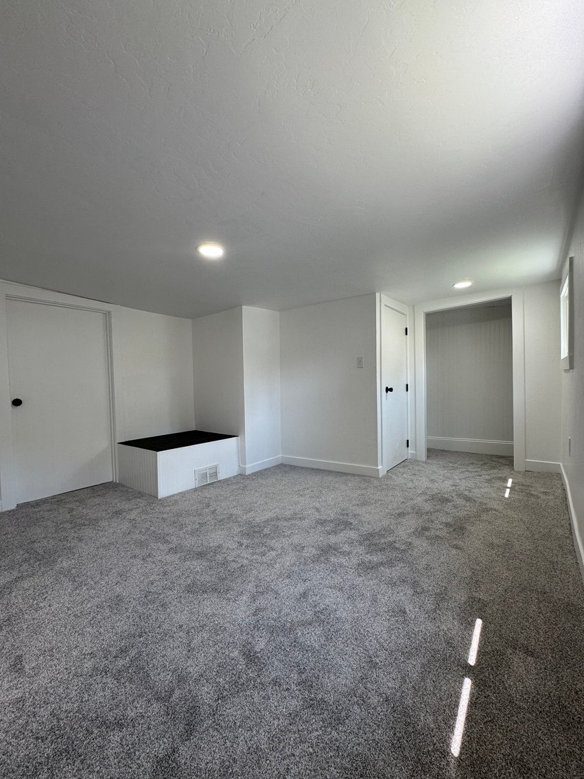 Image for 3-bed, 1-bath home on S 6th St,