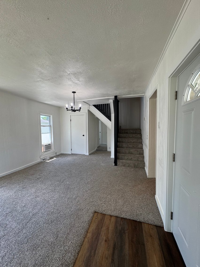 Image for 3-bed, 1-bath home on S 6th St,
