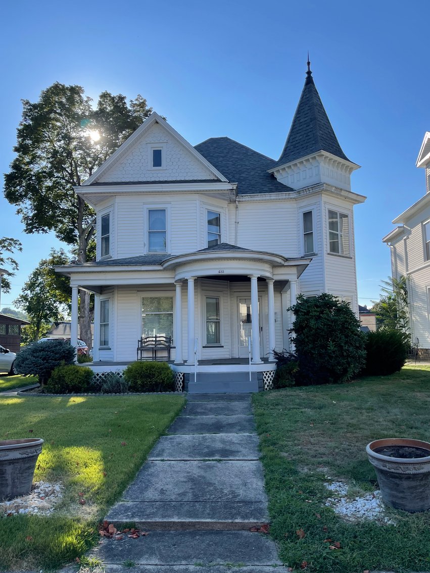 Image for Victorian home on 4th St