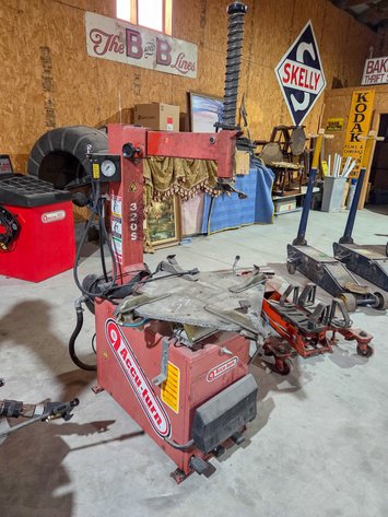 Image for Auto Parts, Tools & Machines