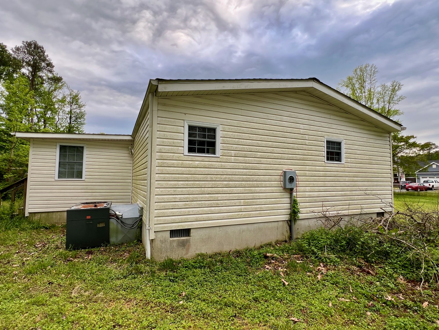 Image for 3 BR/2 BA Mobile Home on .28 +/- Acre Lot in Colonial Beach, VA...Only 1/2 Mile From the Water--SELLING to the HIGHEST BIDDER via ONLINE ONLY BIDDING!!