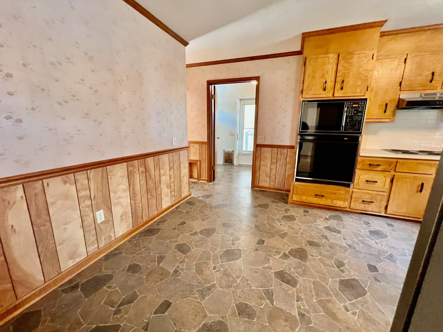 Image for 3 BR/2 BA Brick Home w/Walk-Out Basement on 5 +/- Acres in Madison County, VA--SELLING to the HIGHEST BIDDER!!