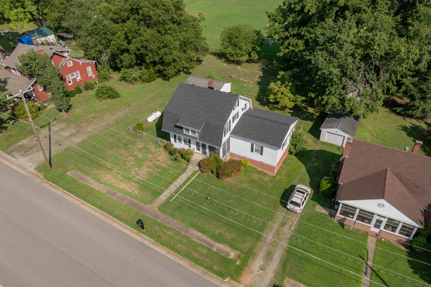 Image for 4 BR/2 BA Home on .22 +/- Acre Downtown Victoria, VA Lot--SELLING to the HIGHEST BIDDER via ONLINE ONLY BIDDING!!