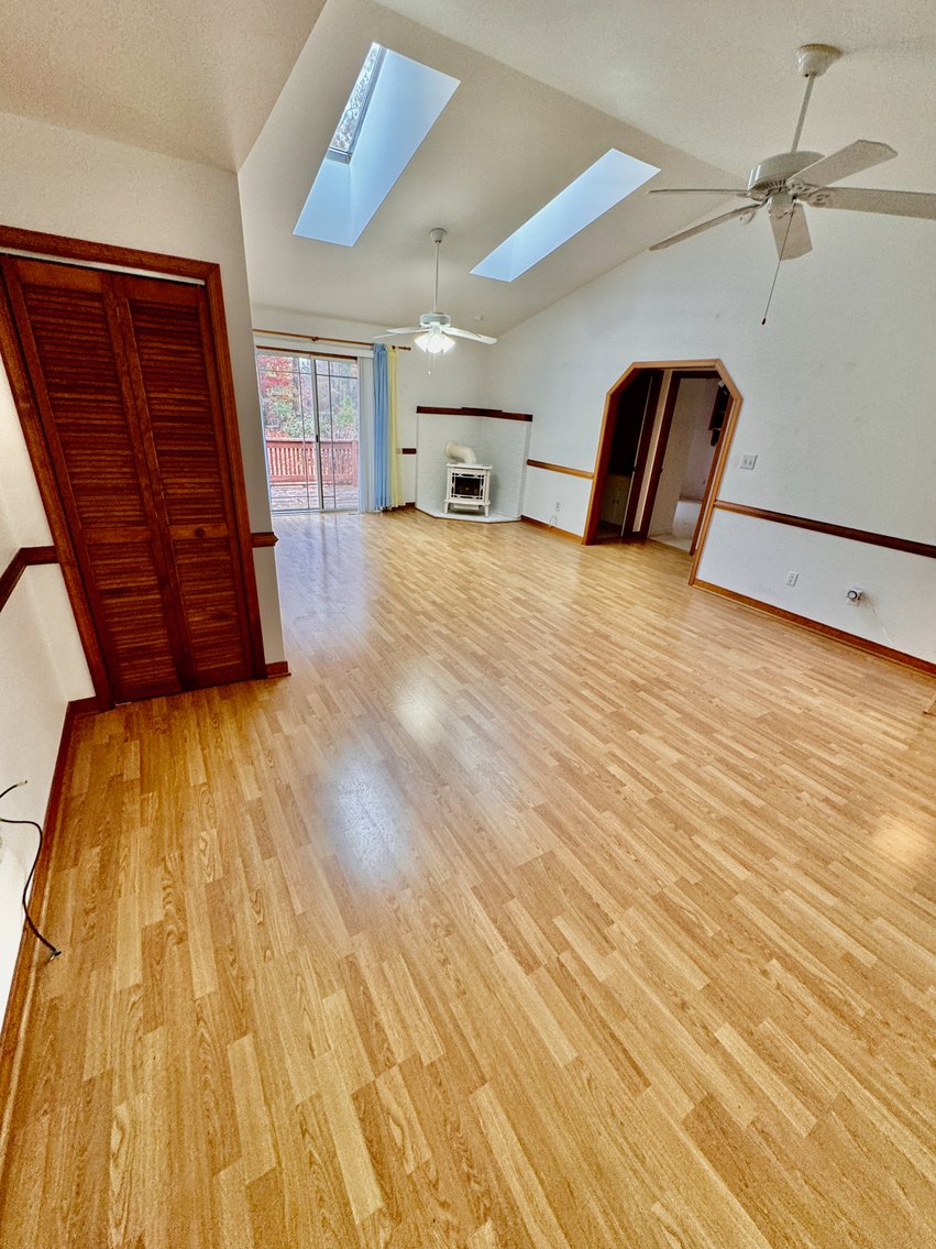 Image for 3 BR/2 BA Lake Front Home w/Detached Garage/Shop on .5 +/- Acre Lot in the Old Creek Neighborhood of Tappahannock, VA--ONLINE ONLY BIDDING!!