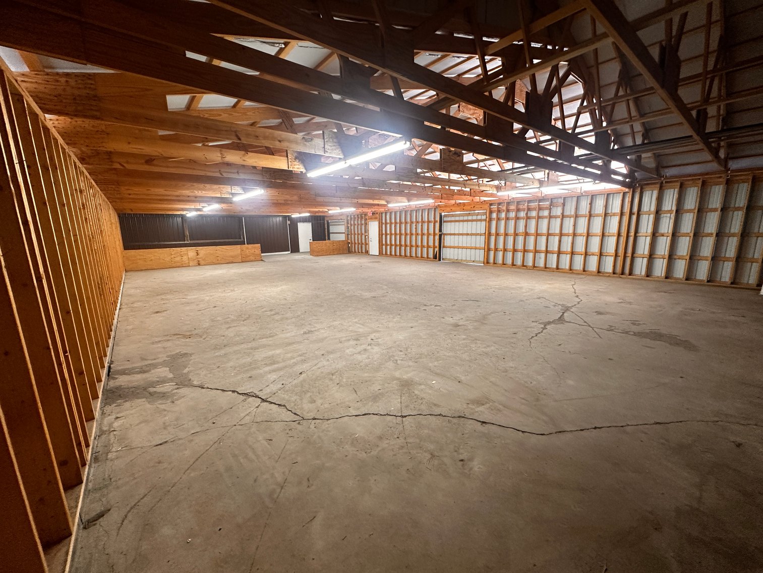 Image for 11,800 +/- sf. Income Producing Commercial Building Fronting Main Street in Broadway, VA--ONLINE ONLY BIDDING!!