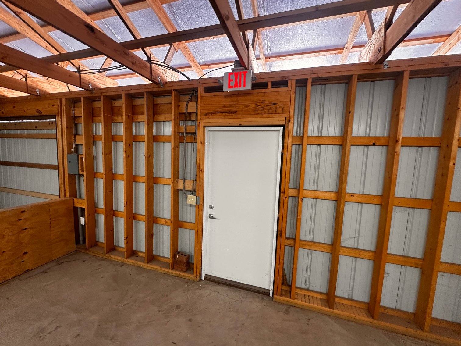 Image for 11,800 +/- sf. Income Producing Commercial Building Fronting Main Street in Broadway, VA--ONLINE ONLY BIDDING!!