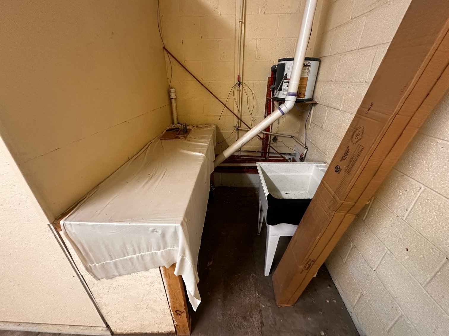 Image for 11,800 +/- sf. Income Producing Commercial Building Fronting Main Street in Broadway, VA--ONLINE ONLY BIDDING!!