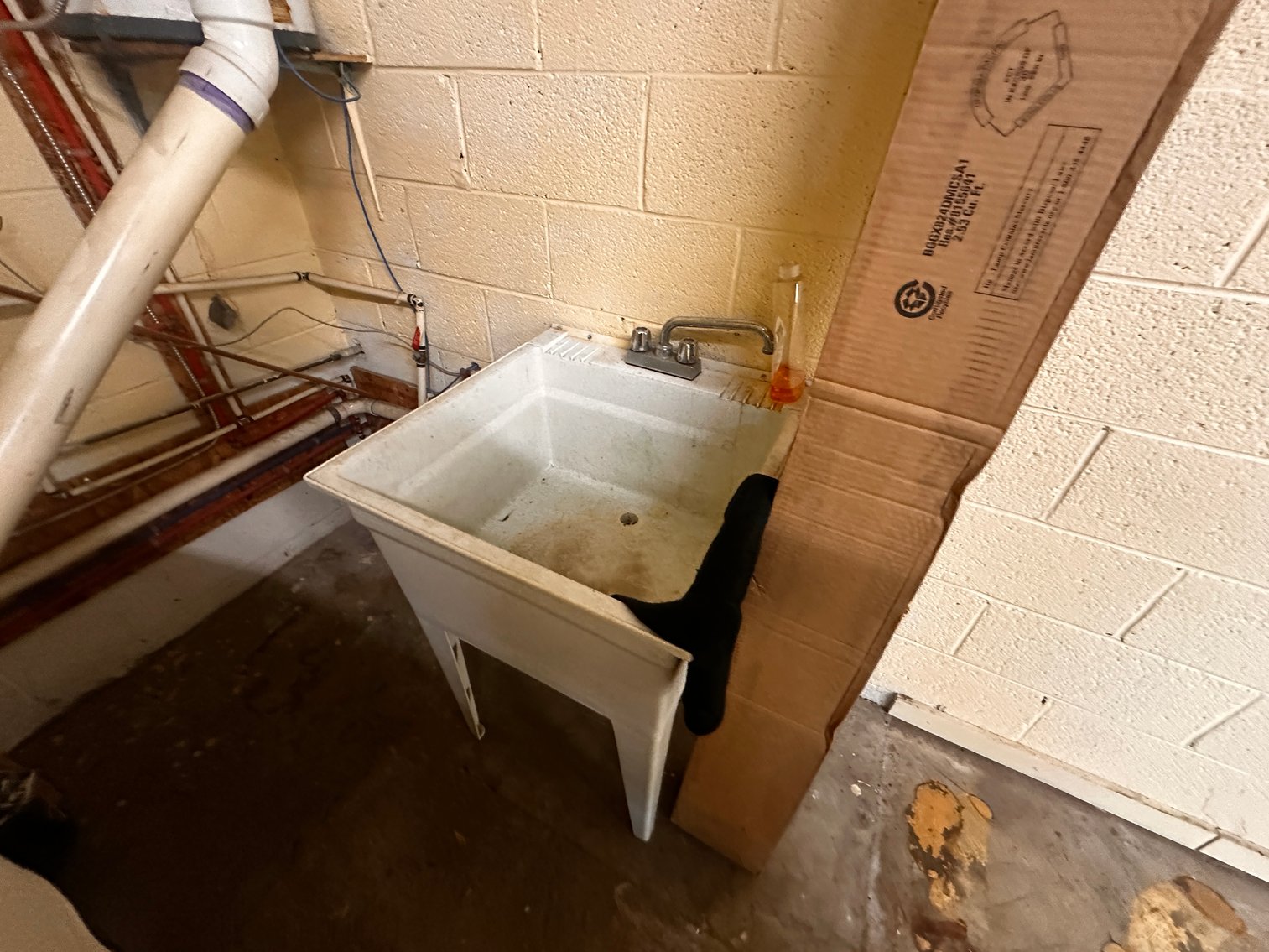 Image for 11,800 +/- sf. Income Producing Commercial Building Fronting Main Street in Broadway, VA--ONLINE ONLY BIDDING!!