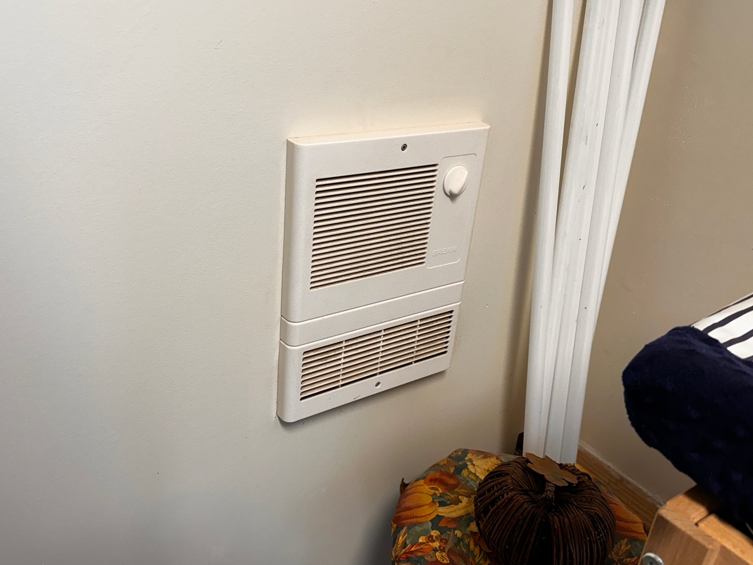 Image for 11,800 +/- sf. Income Producing Commercial Building Fronting Main Street in Broadway, VA--ONLINE ONLY BIDDING!!