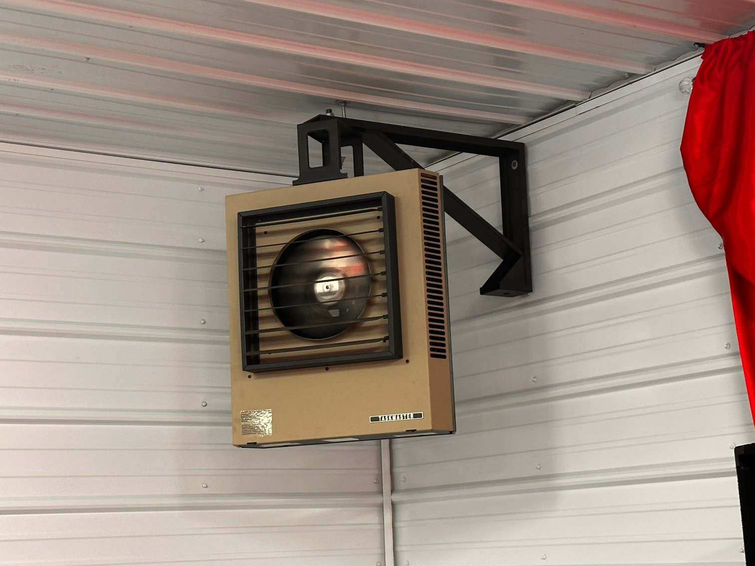 Image for 11,800 +/- sf. Income Producing Commercial Building Fronting Main Street in Broadway, VA--ONLINE ONLY BIDDING!!