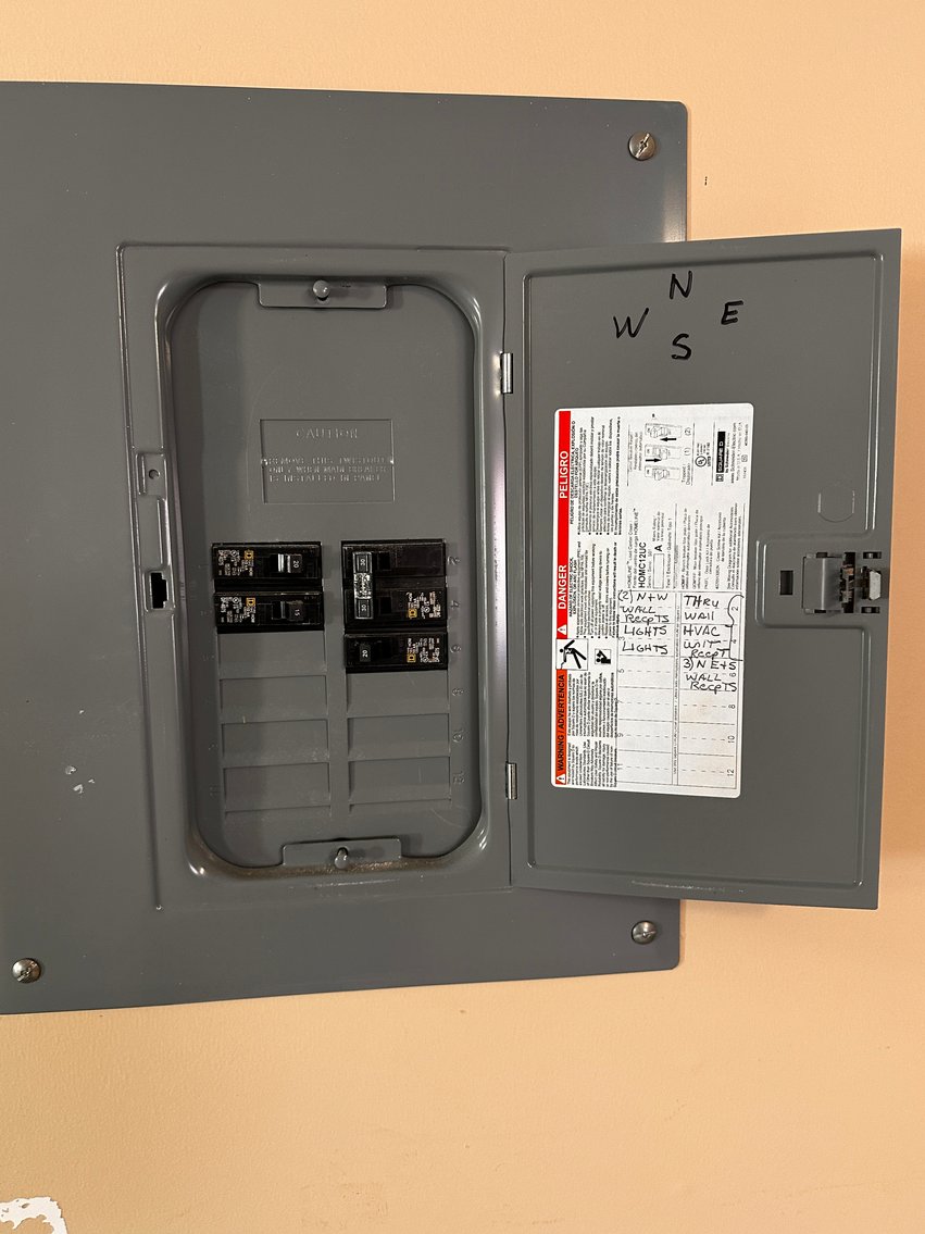 Image for 11,800 +/- sf. Income Producing Commercial Building Fronting Main Street in Broadway, VA--ONLINE ONLY BIDDING!!