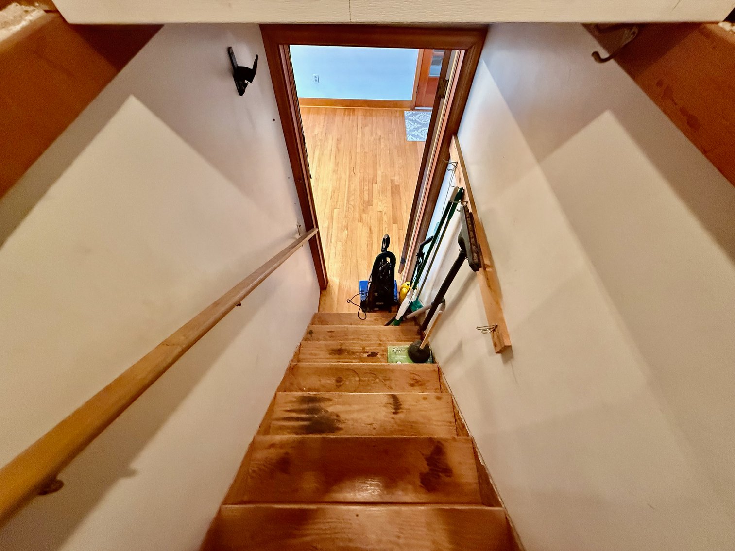 Image for 4 BR/2 BA Brick Home on 1.2 +/- Acres w/Full Walk-Out Basement & 2 Detached Shops/Buildings--SELLING to the HIGHEST BIDDER!!