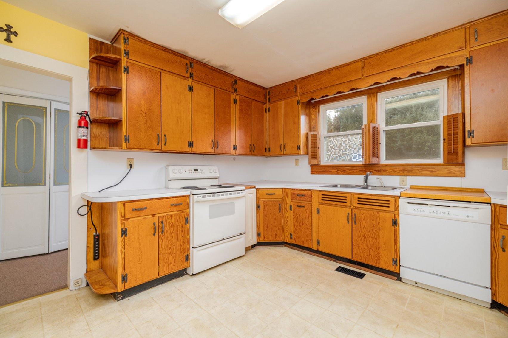 Image for 4 BR/2.5 BA Brick Home w/Basement on Large Corner Lot in the Town of Victoria, VA--ONLINE ONLY BIDDING!!